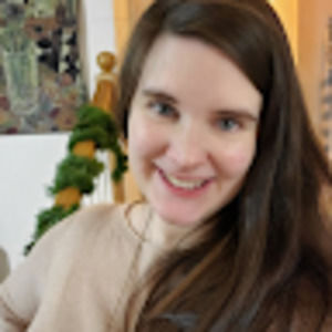 Meet your Posher, Emmie